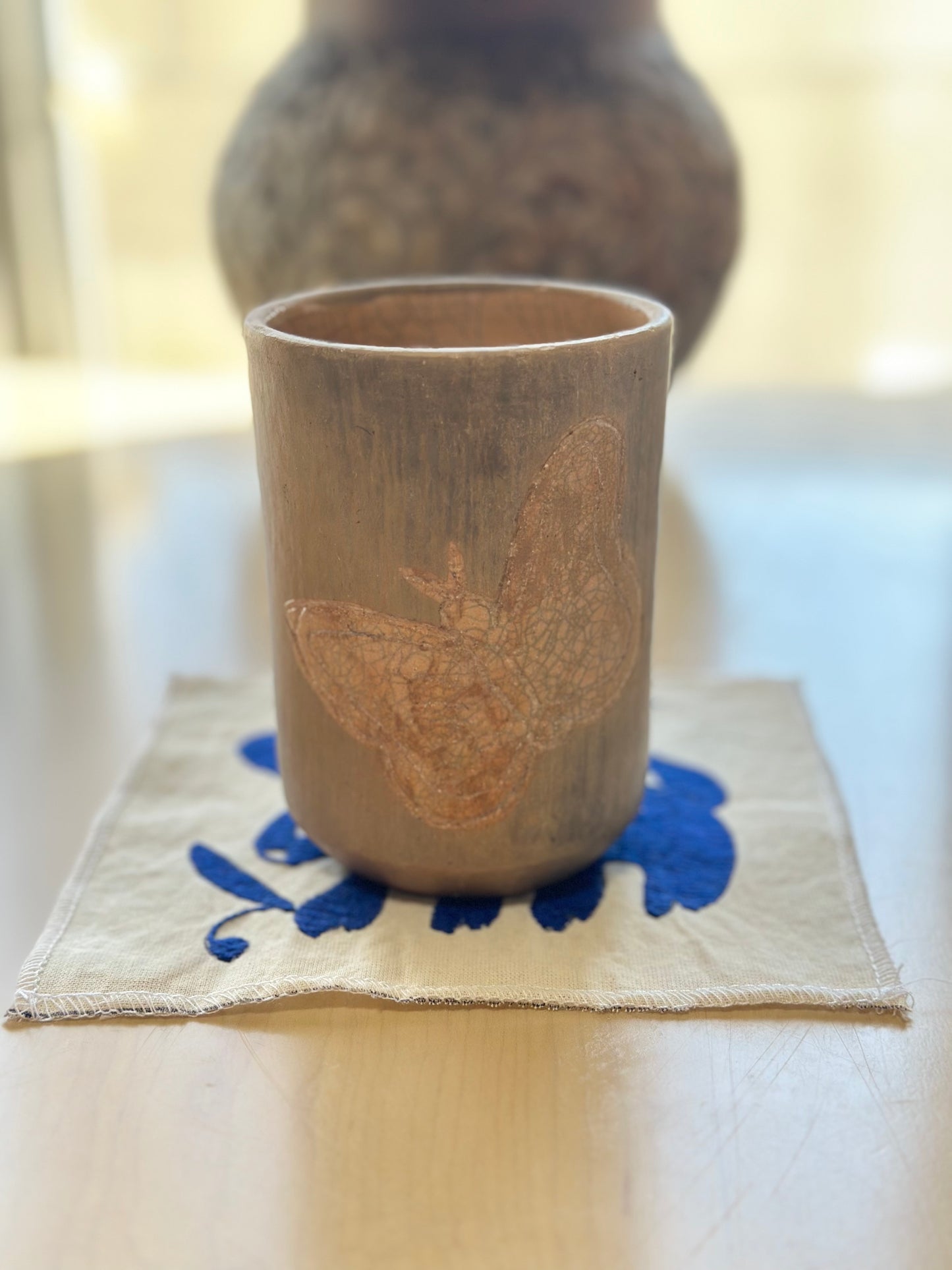 Butterfly glazed ahumado cup