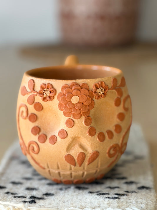 Calavera mug bordada natural