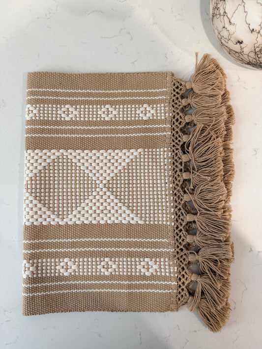 Waist loom placemat (light brown/white)