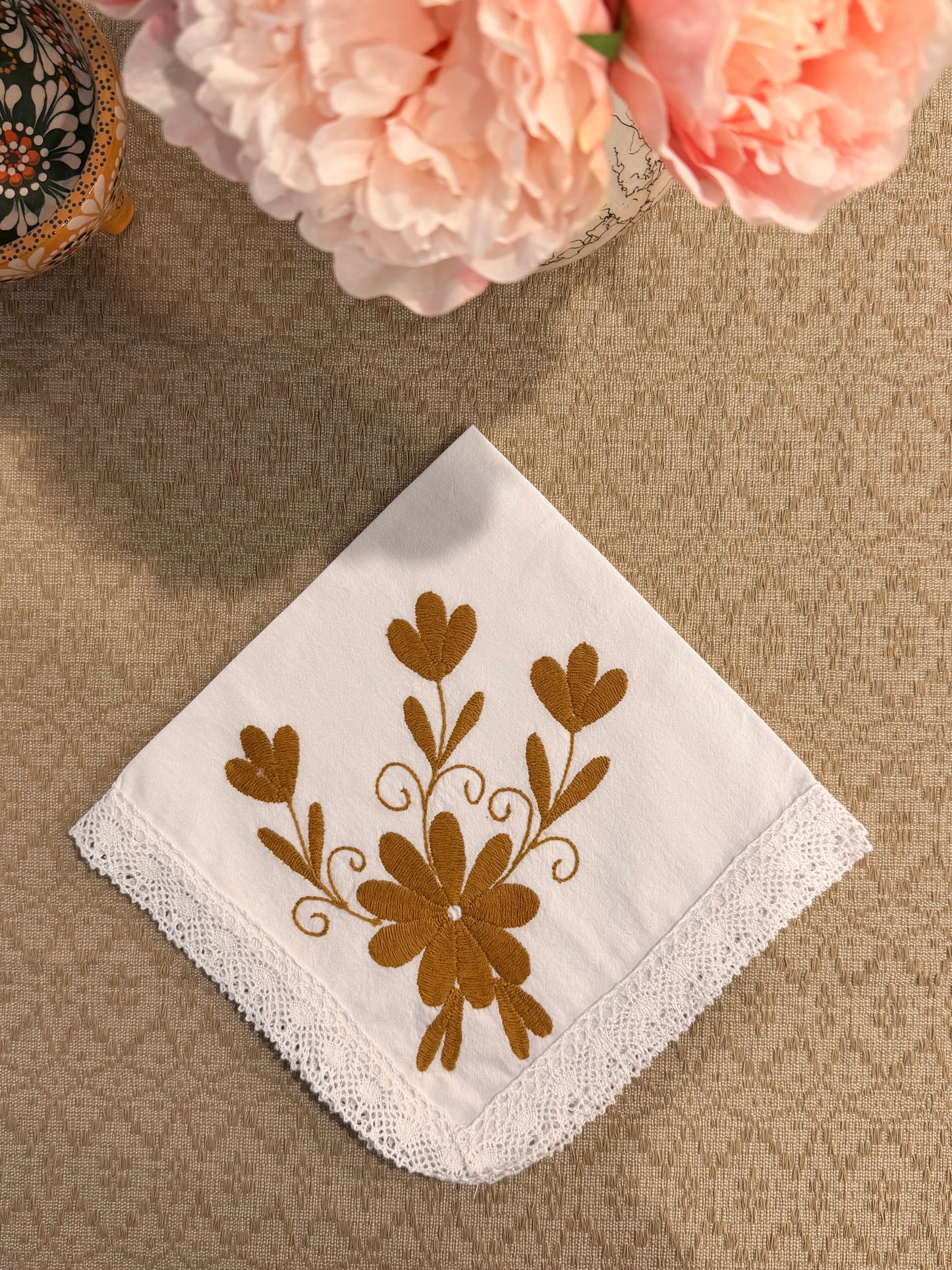 Golden flower Otomi Napkin