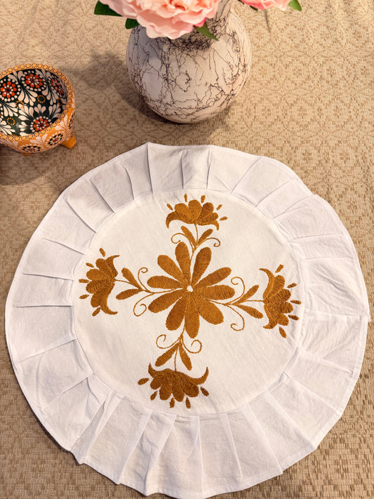 Golden flower Round embroidered table accent