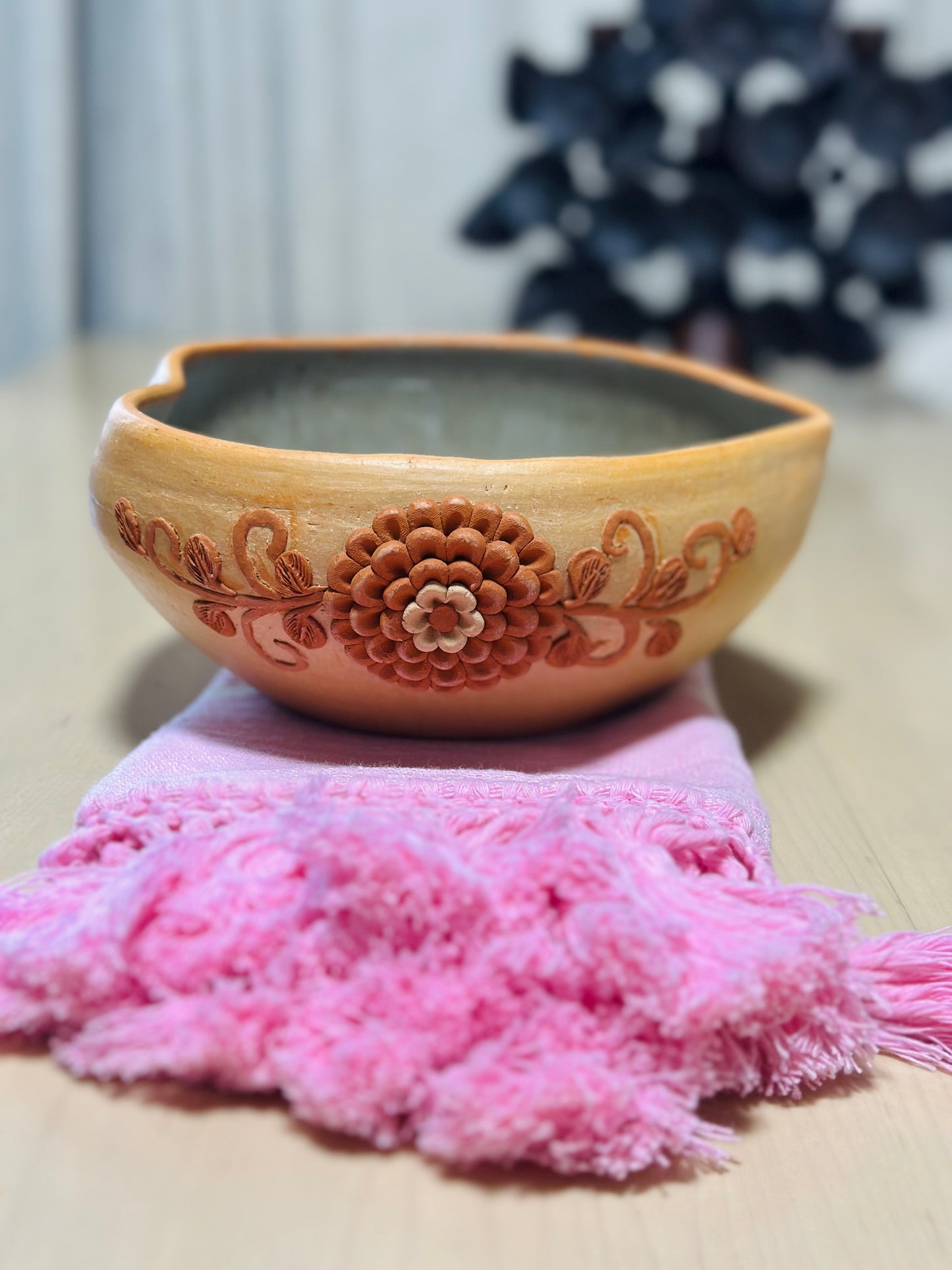 Large Tazon Corazon bordado natural /Large Heart bowl natural