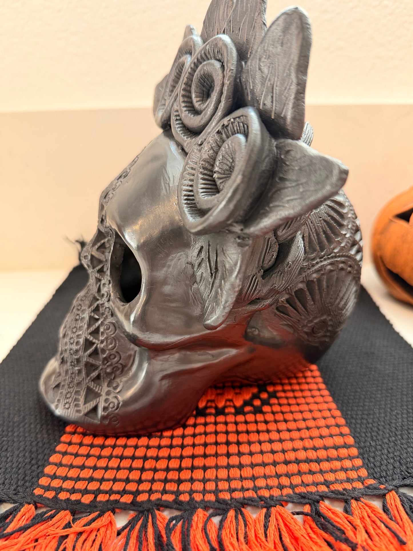 Barro negro Frida skull 8
