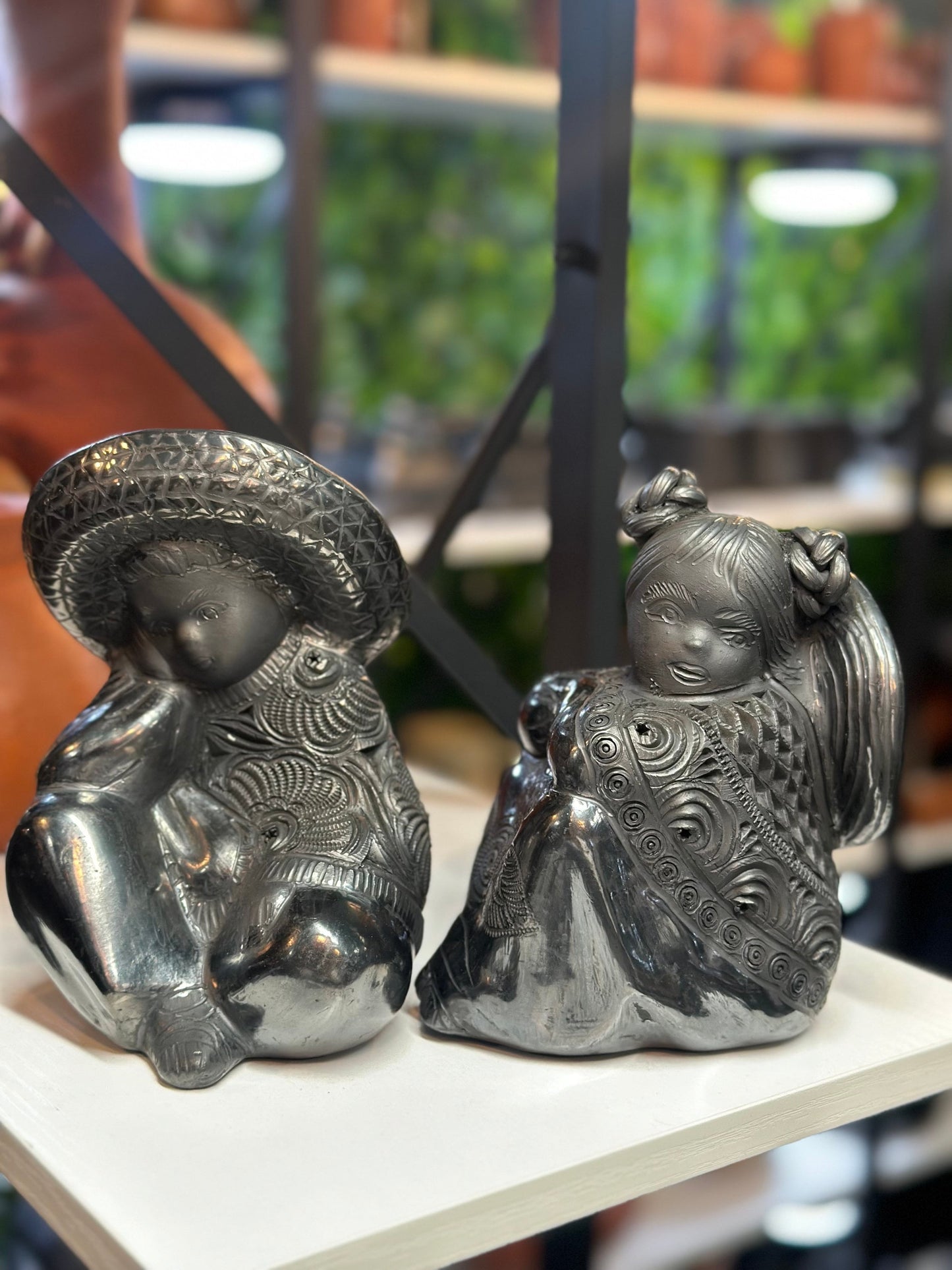 Barro negro Inditos / Little boy and girl (Barro Negro/black clay)